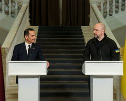 Катар выделил $100 миллионов на гуманитарную помощь для Украины, — премьер-министр (фото)