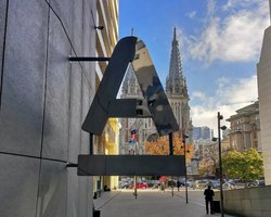 "Альфа-Банк" в Украине сменит подсанкционных российских акционеров: что это значит