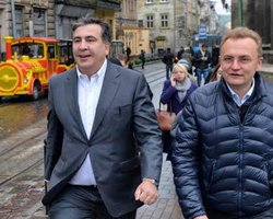 "Верен Украине": Саакашвили из тюрьмы в Грузии написал письмо мэру Львова Садовому (фото)