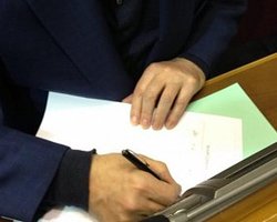 Фракцию Партии регионов в Раде покидает генерал Развадовский