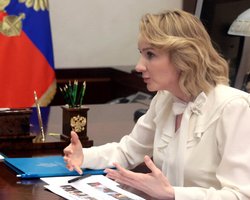 "Перевернуте шоу дезінформації": омбудсмен РФ звинуватила Захід у викраденні українських дітей (відео)