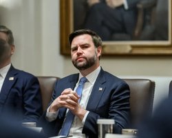 Все вопросы открыто обсуждаются: Джей Ди Вэнс заявил о прорыве в переговорах с РФ и Украиной