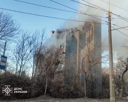 Ночной удар по Тернополю: местных призывают не выходить из дома и закрыть окна