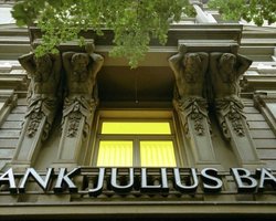 В Швейцарии осужден банкир, передавший данные Wikileaks