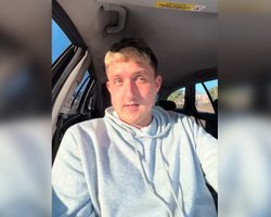 "Нет работы": парень, который стал мемом, уехав в Польшу, снова переезжает