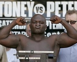 Джеймс Тони: братья Кличко - мусор