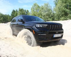Внедорожный люкс: тест-драйв нового Jeep Grand Cherokee