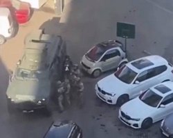 КОРД розпочав штурм супермаркету, де утримуються заручники: перемовини провалилися, — соцмережі