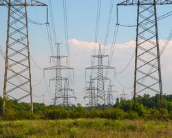 Блекаут, віялові відключення — що далі. Чим обернуться для українців удари РФ по енергомережах