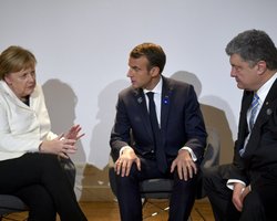 Порошенко, Меркель и Макрон осудили "выборы" в "ЛДНР"