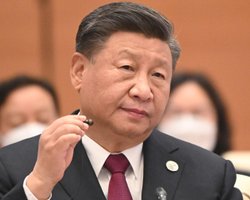 Обвинил НАТО и США: Си Цзиньпин призвал к возобновлению переговоров между Украиной и РФ