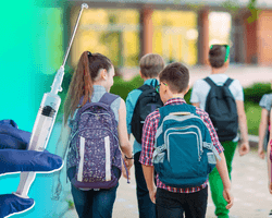 Главный санврач предложил обязательную вакцинацию школьников и учителей (исправлено)