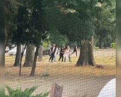 Чули постріли: в Одесі затримали жінку, яка хотіла підірвати ТЦК, — соцмережі (відео)