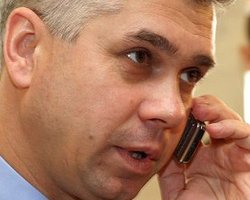 Депутаты предложили лишить Бута должности