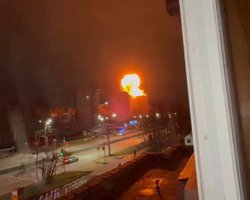 В Чебоксарах взрывы и пожар: БпЛА атаковали завод РФ, изготавливающий электронику для дронов и ракет (видео)