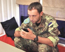 Парасюк лично давил полицейского машиной, - командир роты спецназа