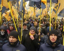 В центре Киева прошел марш "Азова"