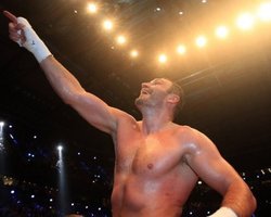 Виталий Кличко снова вызывает Хэя на бой