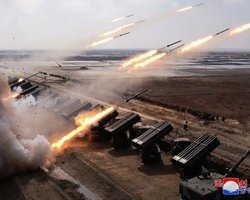 КНДР відправить Росії сотні тисяч боєприпасів, ракети та РСЗВ: чи змінить це хід війни в Україні