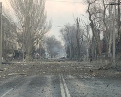 Перекрывают дороги: под Мариуполем оккупанты устроили массовые "зачистки", — Андрющенко