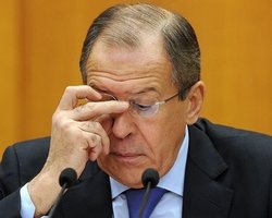 Лавров изображает недовольство усилением обстрелов Донбасса