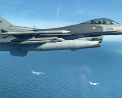 Подняли F-16: Турция заявила, что сбила беспилотник над Черным морем