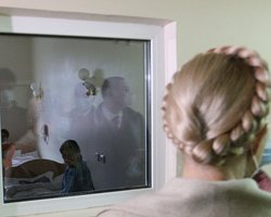 ГПС: Тимошенко всю ночь провела в душевой комнате