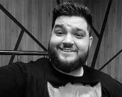 Киев не выдаст России пранкера Евгения Вольнова