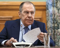 Проблемы с сердцем: СМИ написали, что глава МИД РФ Лавров попал в больницу в Индонезии