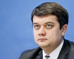Разумков считает неправильным предлагать кандидата на премьерство до выборов