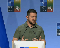 "Надо ему позвонить": Зеленский отреагировал на высказывание Уоллеса об Amazon (видео)