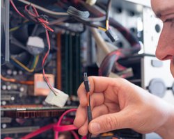 Без нефти, газа и еды: промышленность РФ не сможет нормально работать без западного ПО