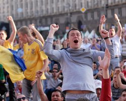 Иностранных фанатов мало интересуют исторические памятники и музеи Киева - мэрия