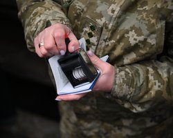 Закон о выезде до 22 лет: кому разрешат пересекать границу и когда заработают новые правила