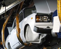 Автомобили Lada в России перестали быть самыми дешевыми