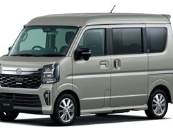 Задній привід і механічна КПП: дебютувала найдешевша Mazda за $8500 (фото)