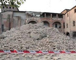 Землетрясение на севере Италии: число жертв возросло до пяти