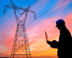 "Россияне понимают это": в ДТЭК объяснили, почему графики отключения света действуют не везде