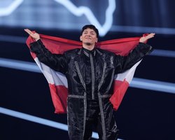 Победителя "Евровидения-2025" раскритиковали за его слова об Израиле: он ответил на обвинения