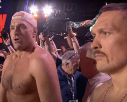 Усик – Фьюри: во время дуэли взглядов произошла потасовка боксеров (видео)