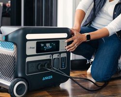 Зарядная станция или аккумулятор с инвертором: эксперт рассказал, что лучше для дома