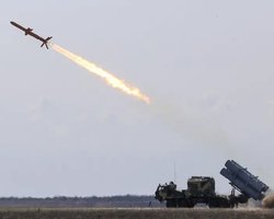 "Снарядный голод" у ПВО: Украина будет просить боеприпасы на новом "Рамштайне", — FT