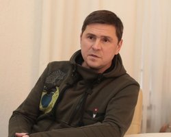 "Якщо реалістично говорити": Подоляк розкрив один із можливих сценаріїв закінчення війни (відео)