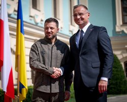 Дуда назвал условие, при котором попросит Зеленского не ликвидировать бойцов ВС РФ (видео)