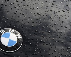 BMW отзывает 45 тысяч премиум-седанов 7 серии