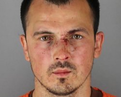 Терроризм или случайность. Что известно о Богдане Вечирко, пытавшемся проехать через толпу в Миннеаполисе