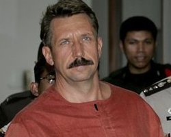 Отправка Бута в тюрьму строгого режима отложена