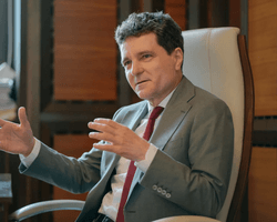 Не дуже оптимістичний щодо миру: президент Румунії заявив, чи відправить миротворців в Україну