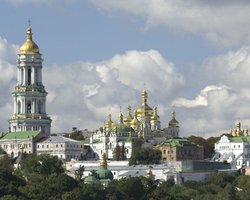 В Киево-Печерской Лавре будут молиться о дожде