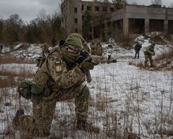 "Сейчас враг стягивает петлю": "Мучной" предупредил о формировании нового окружения (карты)